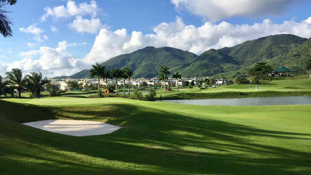 Diamond Bay Golf & Villas